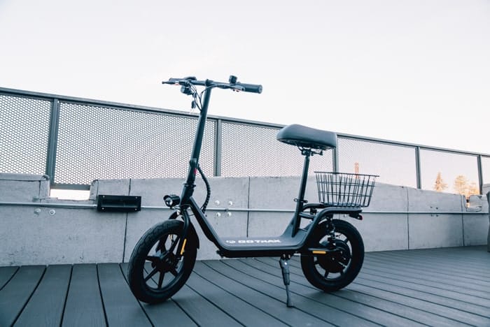 Gotrax Flex closeup 1