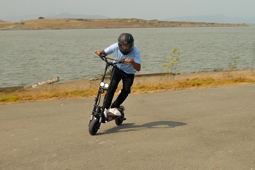 kaabo wolf warrior x riding cornering fast