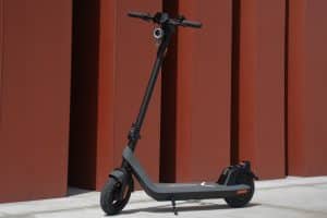 photo of the NIU kqi2 pro electric scooter